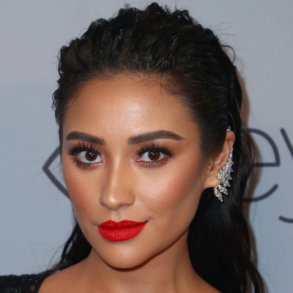Easy Curly Hairstyles Slicked Back Shay Mitchell